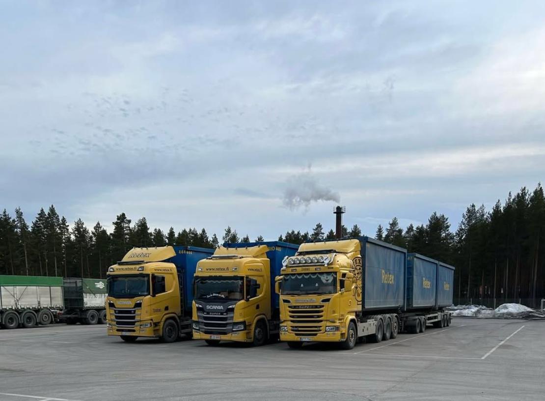 Oscar, Alexander och Robin tar natt i Kalajoki ikväll/ viettää yölepo Kalajoella.